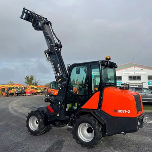 Nouvelle chargeuse sur pneus télescopique Kubota RT305T-2, levage 4,8 m, 3 tonnes, diesel, 4x4, composants Parker, haute efficacité, mini-chargeuse frontale - Product Image 3