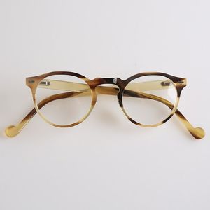 Elegantes marcos ópticos de cuerno de búfalo de buey natural, gafas talladas duraderas y sostenibles para hombres y mujeres - Product Image 1