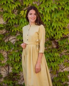 Robe boutonnée bohème Sofia en pur coton, décontractée d'été, occasionnelle, vert poire, vêtements éthiques - Product Image 2