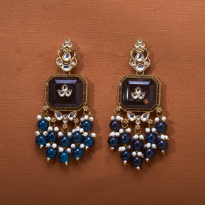 Hermosos pendientes de araña de moda occidental Indo con chapado en Mehndi a un precio razonable - Product Image 3