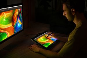 Tablette graphique Artist Pro 16TP avec écran UHD, multi-touch et écran entièrement laminé, verre anti-reflet - Product Image 6