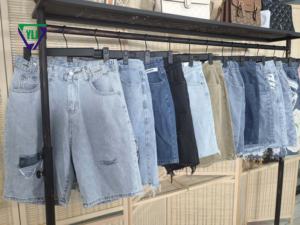 All'ingrosso di seconda mano da <span class=keywords><strong>donna</strong></span> pantaloni <span class=keywords><strong>in</strong></span> Denim di <span class=keywords><strong>cotone</strong></span> di dimensioni miste 5 punti <span class=keywords><strong>vestiti</strong></span> usati per pantaloni estivi alla rinfusa - Product Image 2