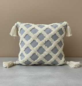 Fundas de Cojín Hechas a Mano |   Fundas de Almohada Texturizadas para Decoración Boho y Moderna, Cojines Cuadrados de Algodón Suave para Sofá - Product Image 1