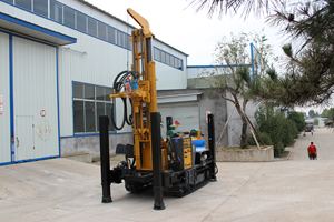 แท่นขุดเจาะบ่อน้ำลึก300เมตรปั๊มไฮดรอลิกแบบเต็มรูปแบบใช้น้ำมันดีเซลรับประกันคุณภาพโรงงานจีน - Product Image 3