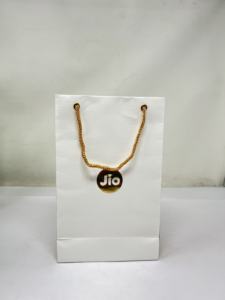 Emballage de boutique de luxe sacs à provisions en papier blanc écologique impression de logo personnalisé poignée Rassi ruban accessoires artisanat en vrac - Product Image 4