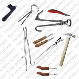 Kit DE EQUIPO PROFESIONAL DE herradores en precio barato Nueva llegada Juego de herramientas de caballos de herradores profesionales de alta calidad a la venta - Product Image 1