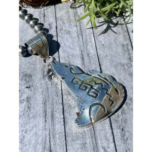 Pendentif Coyote en argent sterling Alonzo Mariano avec accents de diamants et de perles, chaîne plaquée or rose, cadeau religieux - Product Image 2