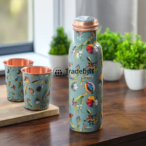 Vasos de bienestar de yoga para una vida equilibrada Botella de cobre Tradebyd diseñada para la atención diaria y la pureza - Product Image 2