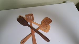 Mini cuillère en bois de hêtre pour enfants, 13 cm, qualité alimentaire, moderne, luxueuse, jetable, écologique, recyclable, pour confiture, miel, fête - Product Image 4