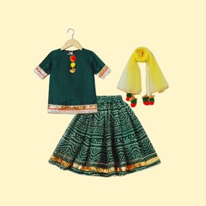 Los últimos diseños indios tradicionales modernos Lehenga Choli para niños usan el precio a granel disponible de la India - Product Image 1