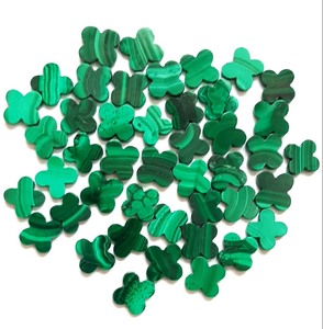 Trébol suelto tallado de nácar de la mejor calidad, tamaño de piedra preciosa de 12-15mm para venta de verano, fabricación de joyas para hacer regalos, piedras preciosas - Product Image 4