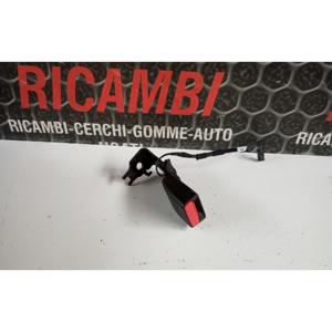 Crochet de ceinture de sécurité arrière PEUGEOT 208 Série (19>) 98295465XT - Product Image 2