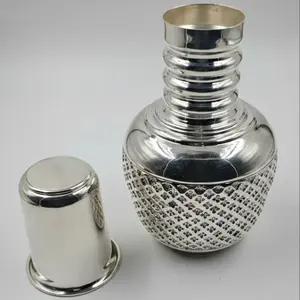 Kalash de Plata de Ley con Vidrio, Recipiente Tradicional Indio Hecho a Mano para Rituales de Templo en el Hogar y Uso Auspicioso - Product Image 1