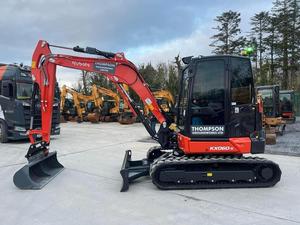รถขุดตีนตะขาบคุณภาพสูง Kubota KX060 สีแดง กำลังขุดสูง ความจุบุ้งกี๋ 0.03 ลบ.ม. พร้อมส่งออก - Product Image 5