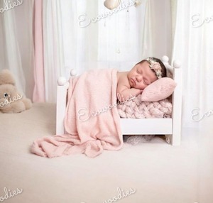Premium Newborn Photography Bed Props Cuna de madera/Cuna para uso en interiores y exteriores para dormitorio y sala de estar - Product Image 2