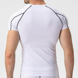 T-shirts de compression pour hommes fabriqués dans les meilleurs matériaux T-shirts de compression pour hommes imprimés de logo personnalisé - Product Image 3