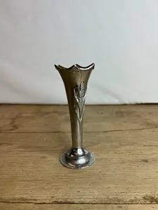 Elegant Aluminium Metal Flower <b>Vase</b> for Modern Home Decor and <b>Beautiful</b> Table Centrepiece Arrangements - Product Image 6