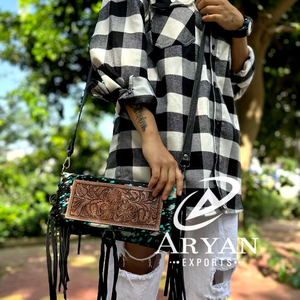 Nueva llegada occidental real hecho a mano pelo en piel Tooled cuero flecos Sling Bag mujeres elegantes ocultas llevar Casual bandolera - Product Image 1