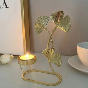 เชิงเทียนโลหะแข็งแรงทนทานทันสมัย ผลิตจากวัสดุคุณภาพสูง เหมาะสำหรับทุกการตกแต่งบ้าน - Product Image 1