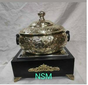 Plato de frotamiento de metal para mesa de boda con forma personalizada, diseño elegante para juegos de vajilla de alta demanda - Product Image 1