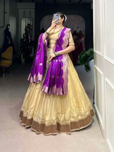 Dernier concepteur coton crème lourd éroder vêtements de festival de style traditionnel pour les fêtes-Paithani dentelle bordure Lehenga Choli - Product Image 5