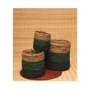 Panier d'herbe Sabai fait à la main pour le rangement décoratif avec tissage artisanal rustique et conception de maison durable et écologique - Product Image 5