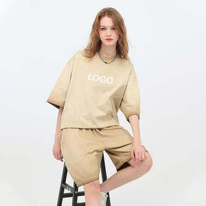 Ensembles de T-shirts surdimensionnés de haute qualité T-shirts et shorts unisexes Conception de logo personnalisé OEM Broderie imprimée - Product Image 3