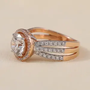 แหวนหมั้นสามก้านแยกสามชั้น Lumina พร้อมเพชรที่ปลูกในห้องปฏิบัติการ - Product Image 5