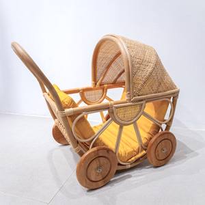 Cochecito de bebé ecológico hecho a mano de ratán, cochecito de muñeca natural, cochecitos superventas, accesorios para muñecas, juguetes para niños - Product Image 1