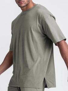 Camiseta de Cuello en V Ajustada Internacional de Outfitize, Camiseta Elástica de Algodón y Elastano al por Mayor - Product Image 4