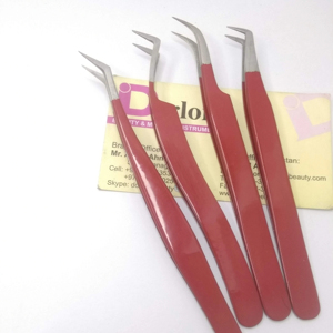 Venta al por mayor Dorlon marca CE ISO certificado Color rojo recubierto de acero inoxidable logotipo personalizado semi curvo en ángulo volumen pinzas para pestañas - Product Image 1
