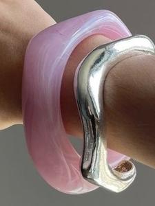 Elegant Waterproof Resin Bangle Unique Effect Crystal Clear Shine Customizable Handmade Bangles Modern Women Accessories - Product Image 4