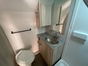 Caravanes de voyage d'occasion Winnebago Industries Hike H210RB 2021 - Product Image 2