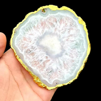 Sous-verre en agate blanche naturelle de forme irrégulière, bord doré poli, respectueux de l'environnement, luxe, taille personnalisée