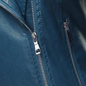 Vente en gros de vestes pour femmes en plein air respirantes fabriquées en hiver de véritables moutons à double boutonnage en cuir zippé - Product Image 6