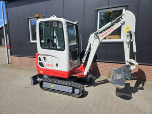 Mini-excavatrice Takeuchi TB216 d'occasion abordable – Achetez maintenant les mini-excavatrices sur chenilles Takeuchi TB175/TB150/TB160/TB230/TB216/TB260 - Product Image 2