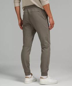 Pantalones de correr al por mayor personalizados para hombre, pantalones deportivos informales con método de tejido no tejido de lavado oscuro - Product Image 3