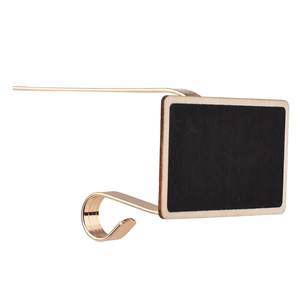 Porte-bas en métal doré au design élégant avec nom personnalisé, parfait pour la décoration de Noël et les accessoires de vacances - Product Image 3