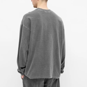 Camiseta Retro Negra Deslavada con Costuras en Contraste de 240 g/m², Camiseta de Manga Larga con Cuello Redondo, Estilo Vintage Desgastado, Sudadera para Hombre - Product Image 5