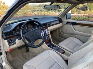 MERCEDES-BENZ 300CE USADO DE 1992, CON VOLANTE A LA IZQUIERDA/DERECHA - Product Image 5