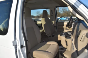 LISTO PARA CONDUCIR - USADO, VOLANTE A LA IZQUIERDA |   Volante a la derecha |   Ford E-350 Super Duty XLT 2013, 5.4, 12 Pasajeros, Camioneta - Product Image 5