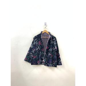 เสื้อแจ็คเก็ตกำมะหยี่พิมพ์ลายสีน้ำเงินกรมท่า พร้อมลายพิมพ์นกพฤกษศาสตร์สำหรับฤดูใบไม้ร่วง-สวนยามเที่ยงคืน - Product Image 4