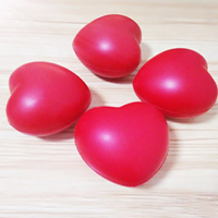Balle anti-stress en forme de coeur doux au toucher en mousse PU jouet anti-stress spongieux à rebond rapide pour la décoration de fête de la Saint-Valentin