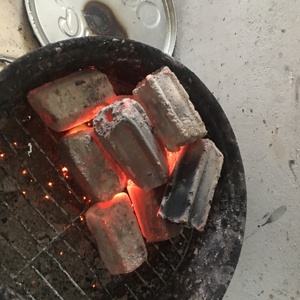 BRIQUETTES DE CHARBON DE BOIS HEXAGONAL PAR BIWOOD COMPANY VIETNAM, CHARBON DE BOIS DE HAUTE QUALITÉ, CHARBON DE BOIS MEILLEUR VENDEUR - Product Image 5