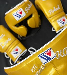 Ensembles de boxe personnalisés avec nom en cuir de vache de haute qualité fabriqués sur demande personnalisée disponibles dans toutes les couleurs - Product Image 1