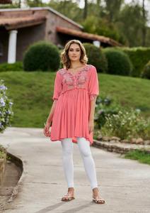 Fantaisie À La Mode Vêtements Ethniques Haute Sur Demande Lourd Rinkal Rayonne Court Kurti Avec Broderie Travail Femme Fabricant De Mode - Product Image 3