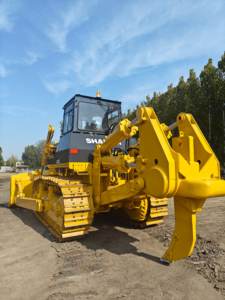 Excavadora hidráulica sobre orugas Shantui SD32 de segunda mano con rodamiento y motor Modelo 2022 de alta eficiencia a la venta - Product Image 4