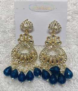 Pendientes de perlas de moda para mujer para uso diario Estilo de oficina Aspectos casuales Moda imprescindible de la temporada - Product Image 1