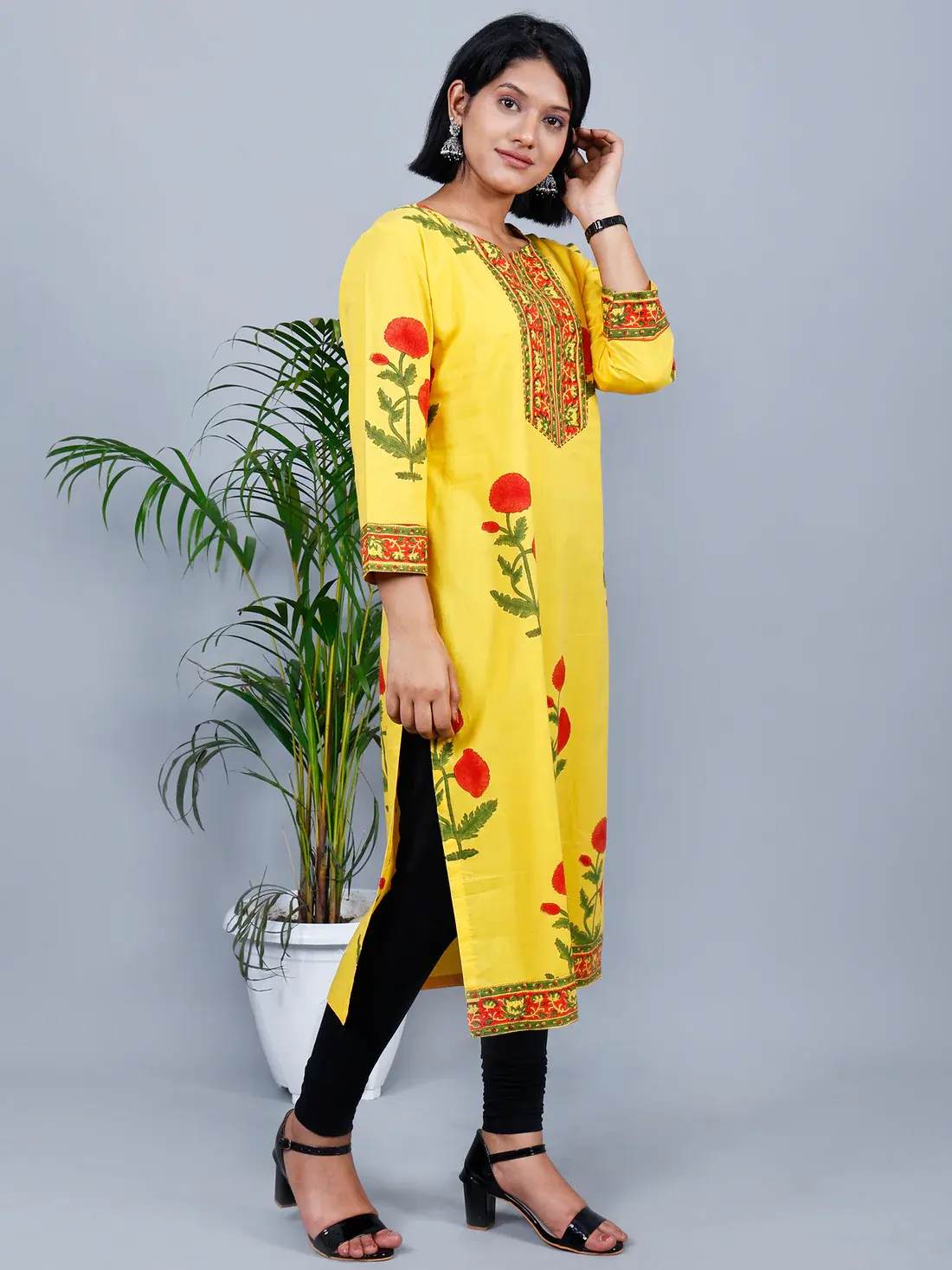 בגדי קיץ אתניים הודיים פקיסטניים אופנתיים חדשים בעיצוב אחרון בלוק צהוב מודפס קורטה בייצור סיטונאי