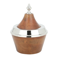 Bol de service conique martelé doré avec base en bois et poignées Vaisselle de service en métal pour le service des aliments et la décoration de table